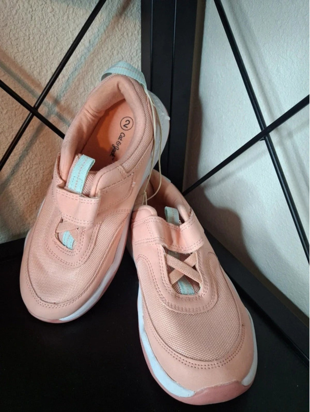 Cat & Jack Bowie Kids Sneakers NWOT size 2